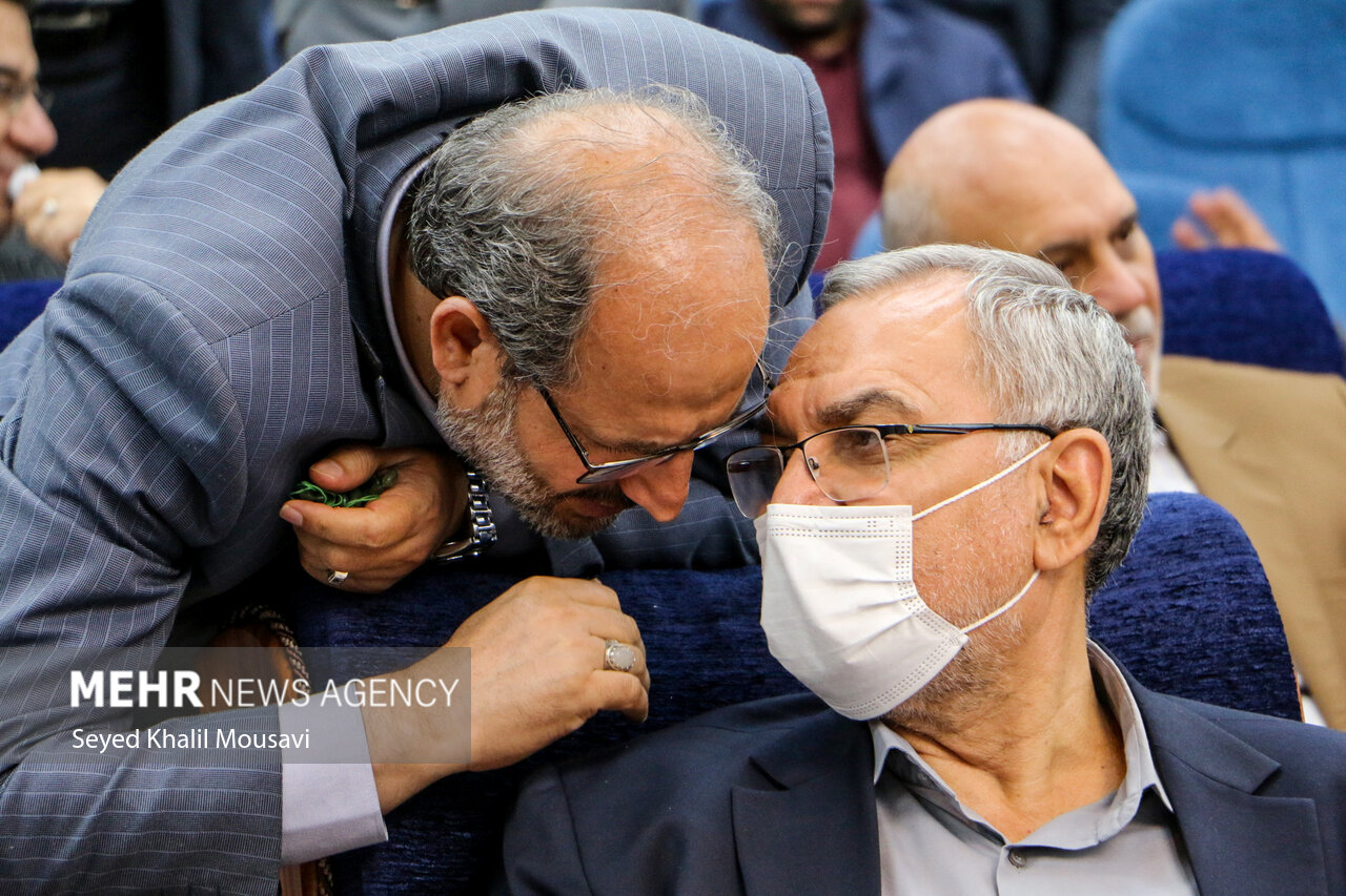 نشست شورای برنامه‌ریزی و توسعه و فعالان اقتصادی خوزستان با حضور رئیسی