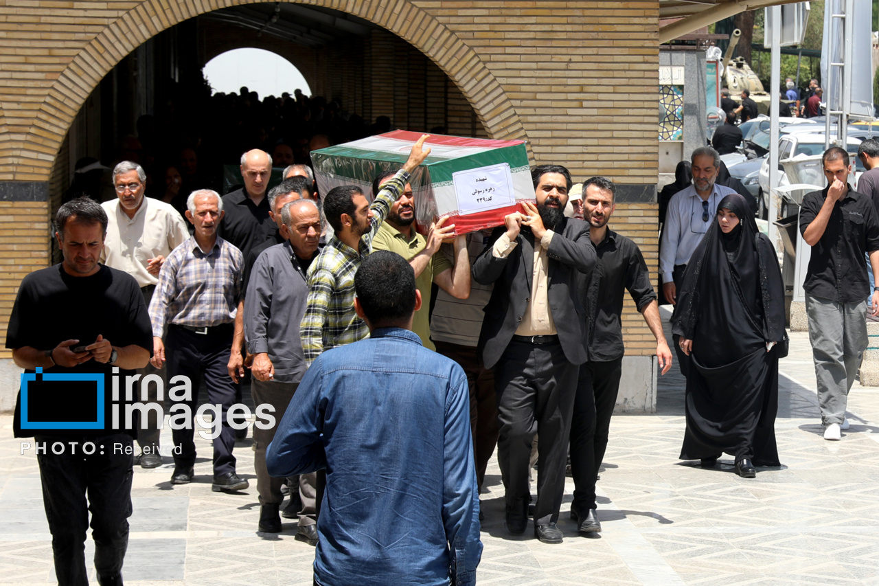 تشییع پیکر شهید دو ساله «رایان قاسمیان»