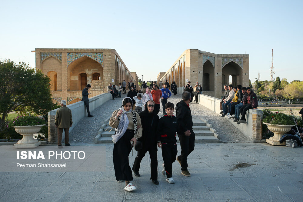 پل خواجو و سی‌وسه پل 