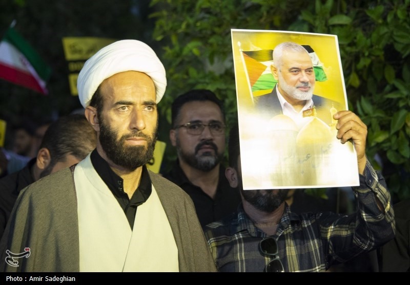 تجمع مردمی در پی محکومیت ترور شهید اسماعیل هنیه 