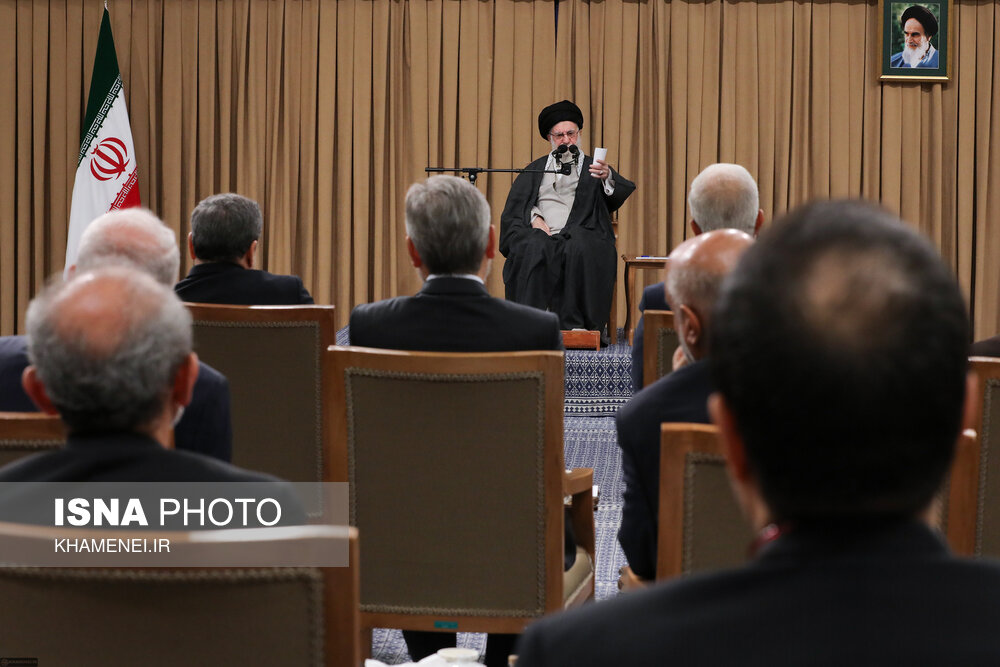 دیدار رئیس‌جمهور و اعضای هیئت دولت با رهبر انقلاب