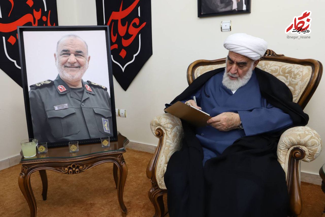 حضور رئیس دفتر رهبر معظم انقلاب در منزل شهید حسین سلامی