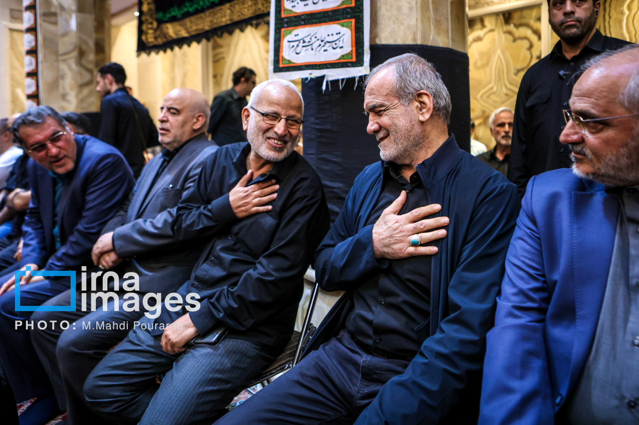 قالیباف و پزشکیان در مجلس ترحیم احمد توکلی