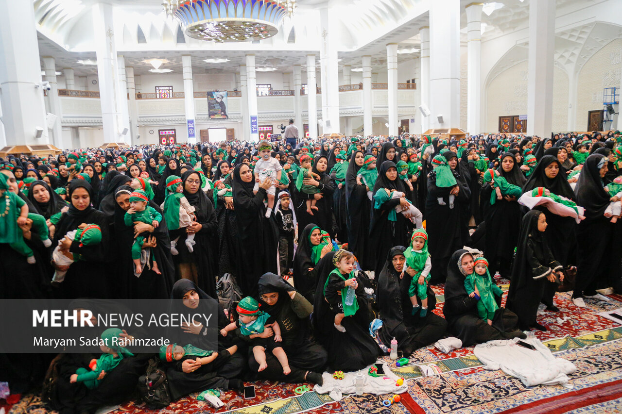 مراسم شیرخوارگان حسینی