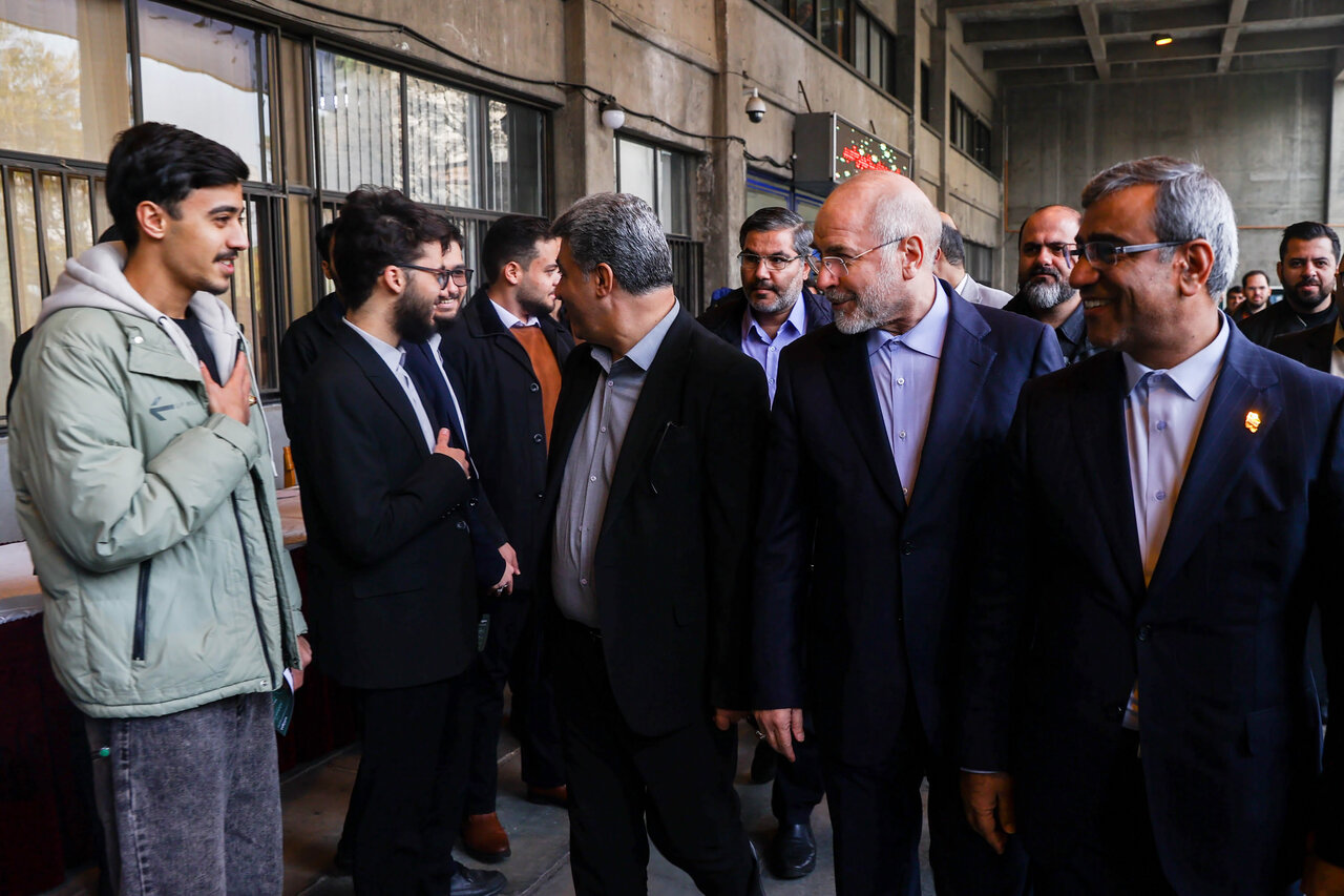 مراسم بزرگداشت روز دانشجو  با حضور قالیباف