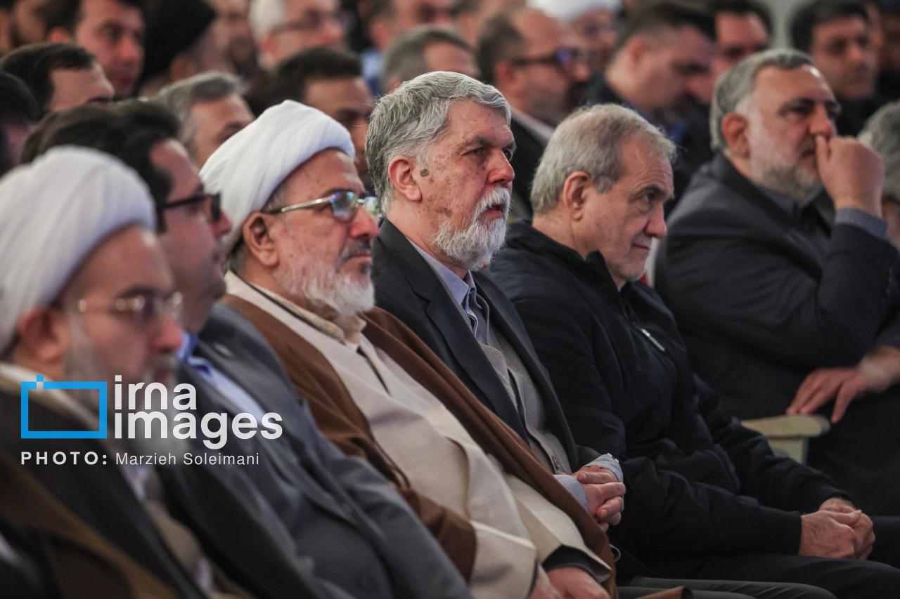 اختتامیه جایزه کتاب سال 