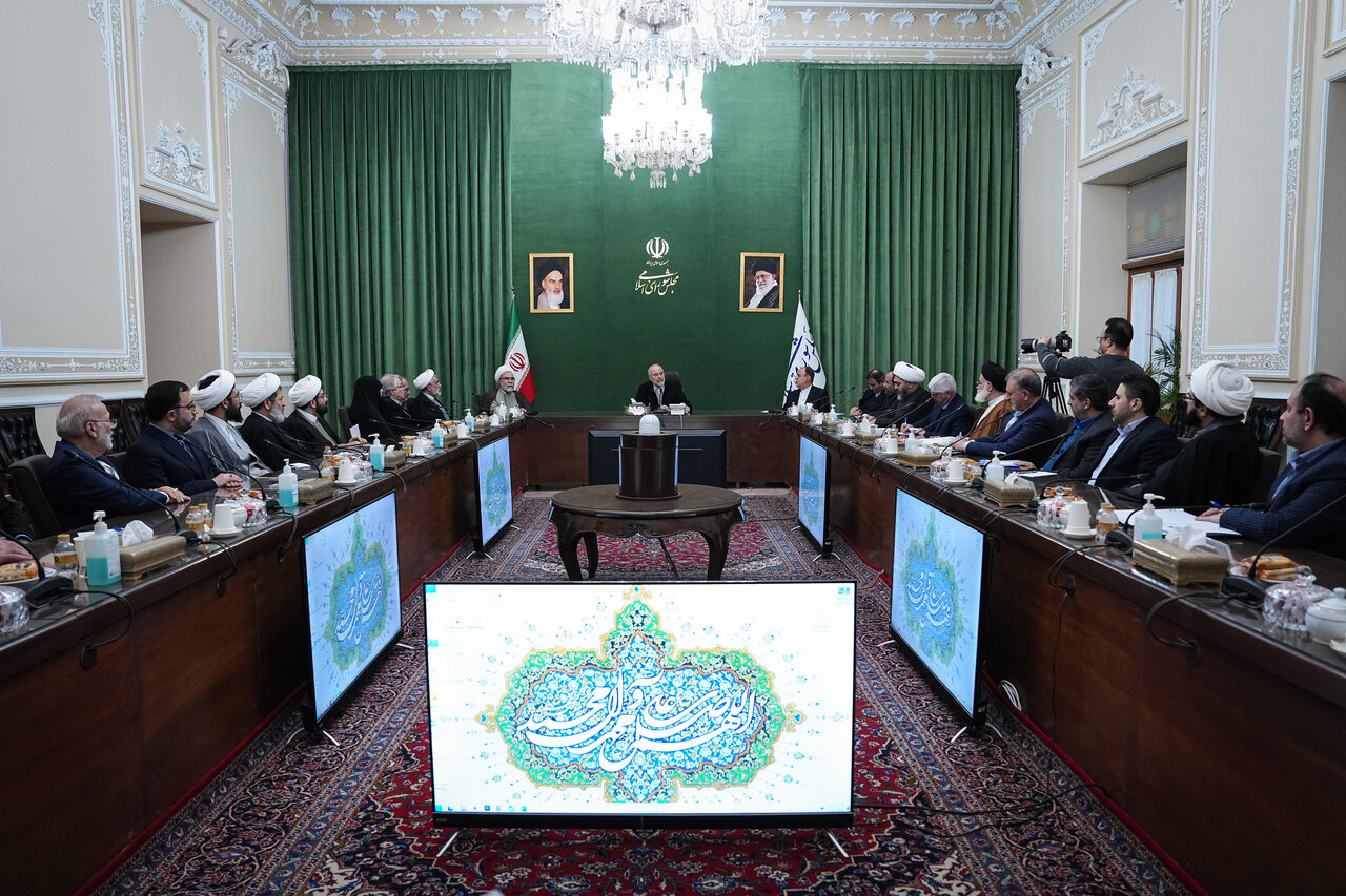 دیدار اعضای شورای هماهنگی یوم الله دهه فجر با قالیباف