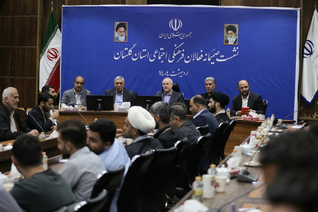 نشست صمیمانه فعالان فرهنگی و اجتماعی استان گلستان با قالیباف
