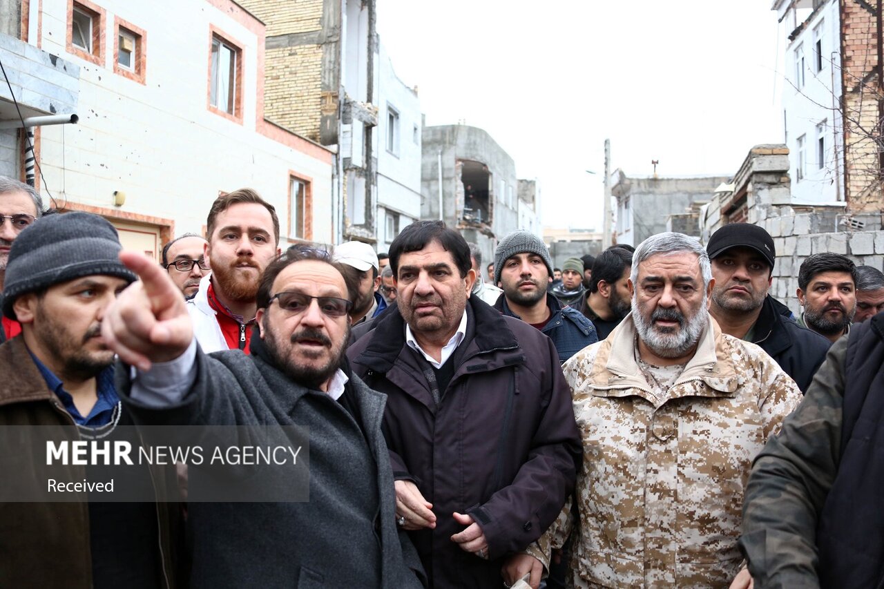 بازدید مخبر از مناطق زلزله‌زده خوی
