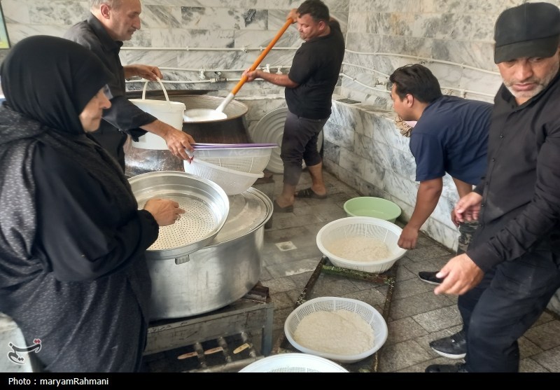 خدمت رسانی در قلب مسیر پیاده روی
