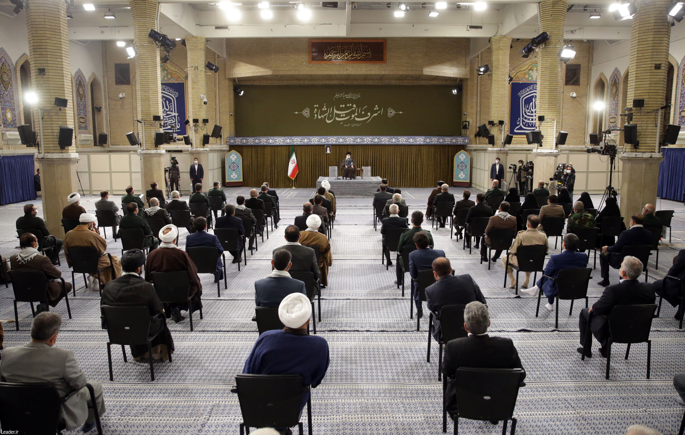 دیدار دست‌اندرکاران کنگره‌ شهدای ایلام با رهبر انقلاب