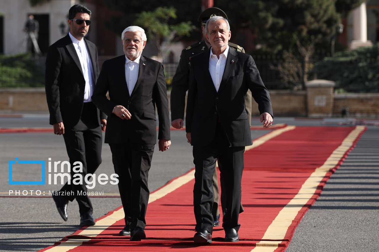 بدرقه رئیس‌جمهور به چین