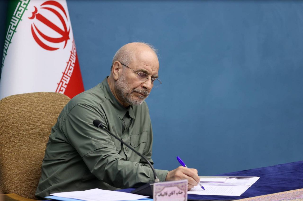  حضور قالیباف و پزشکیان در نشست با استانداران  