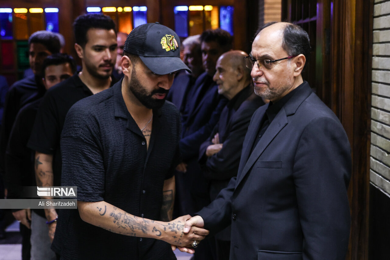 مراسم ترحیم والده «وحید حقانیان»