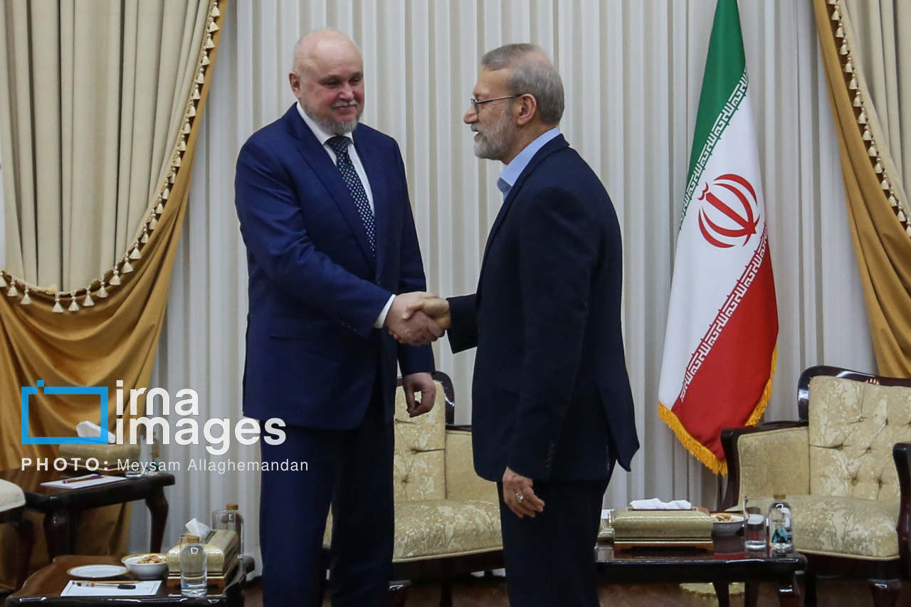 دیدار وزیر انرژی روسیه با لاریجانی