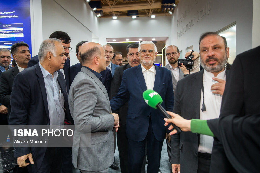 بازدید عارف از نمایشگاه ایران اکسپو ۲۰۲۵