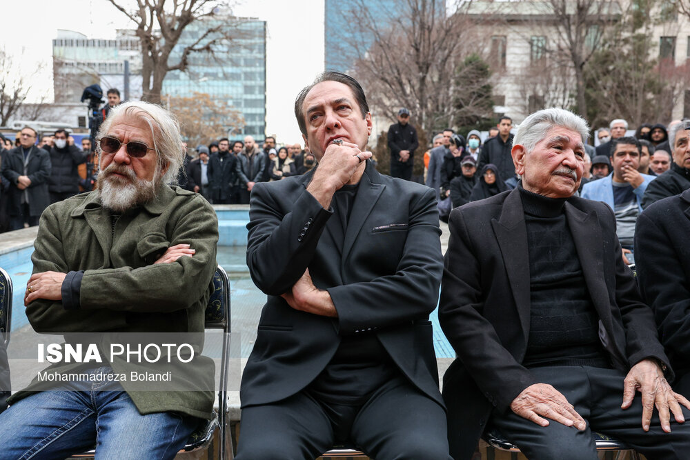 مراسم تشییع پیکر منوچهر والی‌زاده