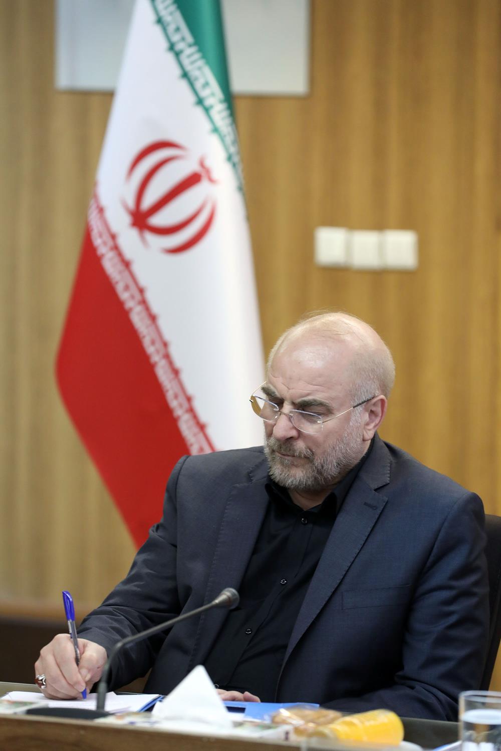 نشست هم اندیشی اعضای اندیشکده های حکمرانی ۳ استان با حضور قالیباف