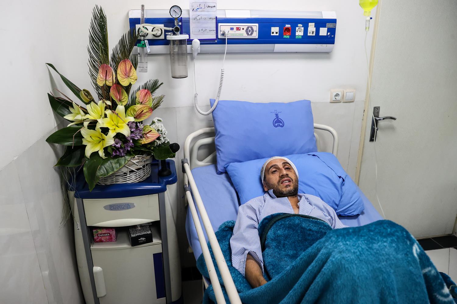 عیادت قالیباف از تعدادی از مجروحان نیروی انتظامی