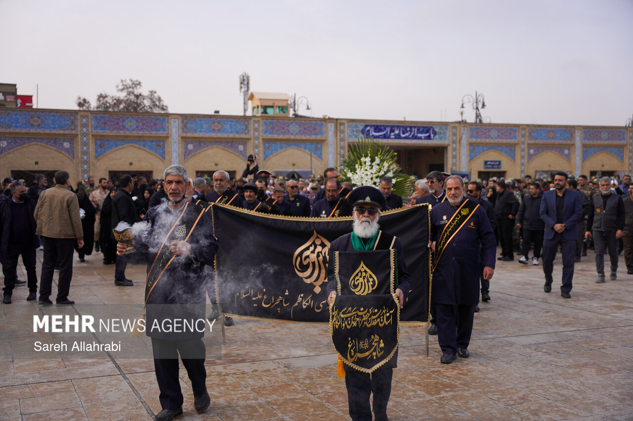 تشییع شهید ارتشی مدافع امنیت در شیراز