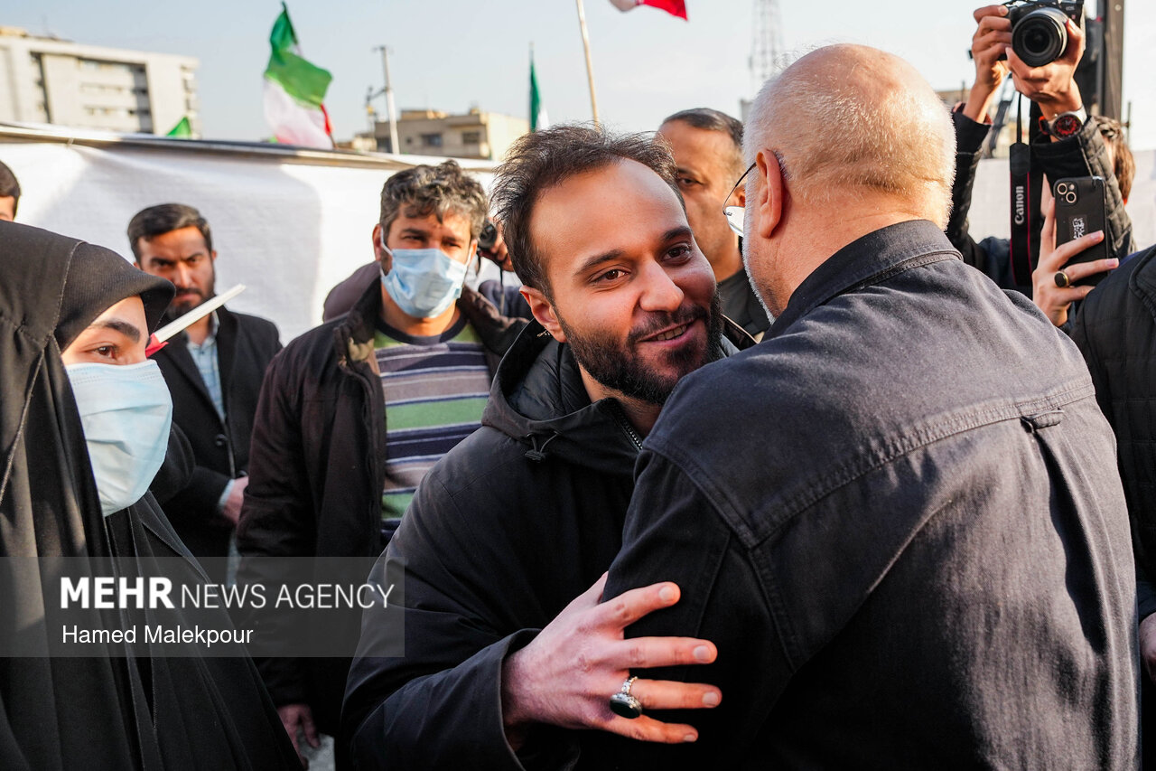 تجمع همبستگی ملی با سخنرانی رئیس مجلس