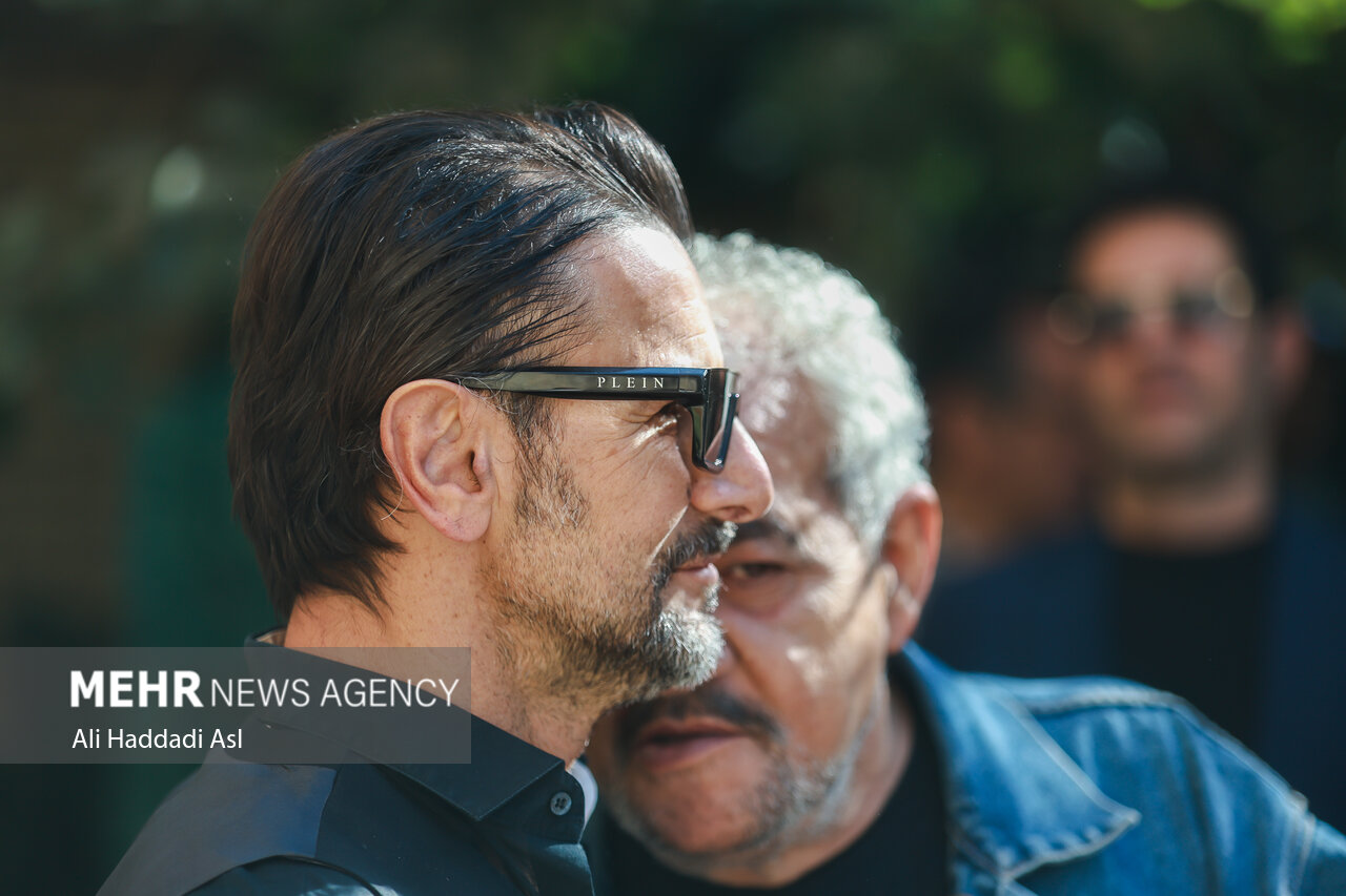 تصاویر مراسم تشییع پیکر ناصر تقوایی