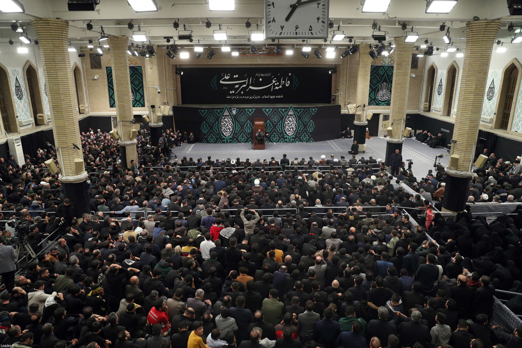 آخرین شب مراسم عزاداری حضرت فاطمه‌ در حسینیه امام خمینی