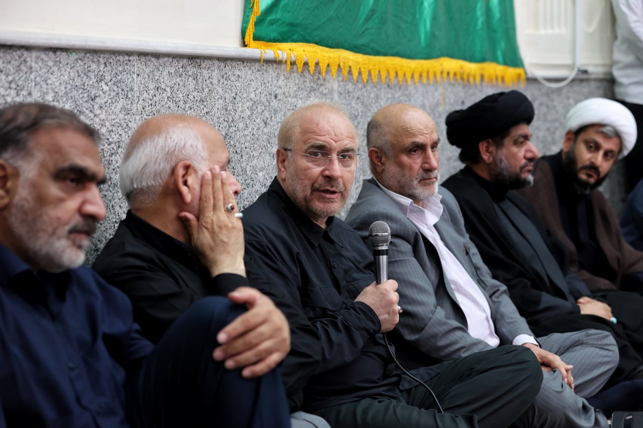 نشست قالیباف با جمعی از مدیران محلی، روحانیون و معتمدین بندر دیلم