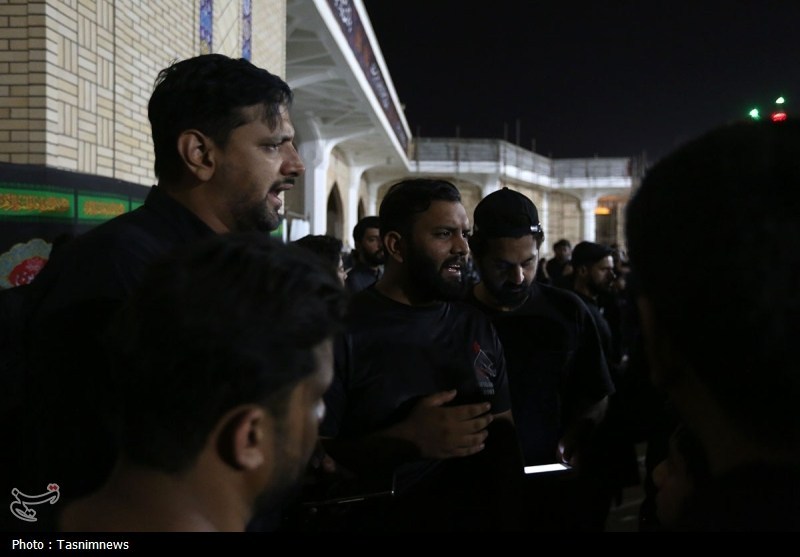 عزاداری اردو زبانان در حرم حضرت معصومه(س)