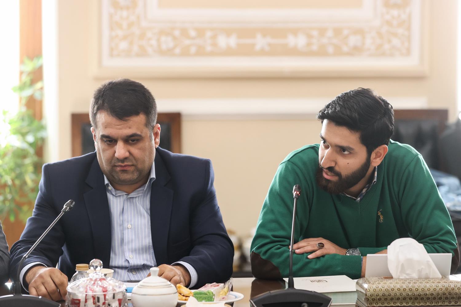 دیدار جمعی از جوانان با قالیباف به مناسبت روز جوان