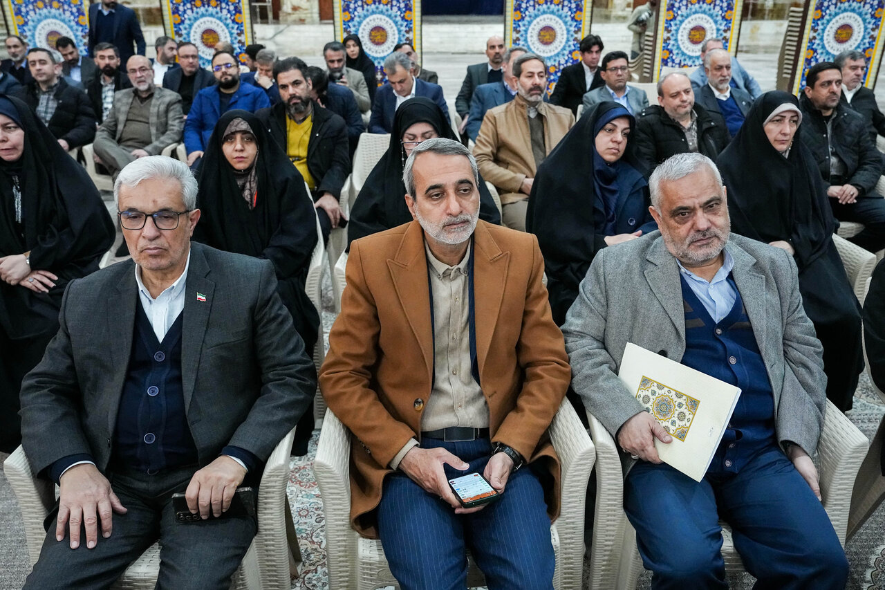 تجدید میثاق رئیس مجلس و نمایندگان با آرمان‌های امام(ره)