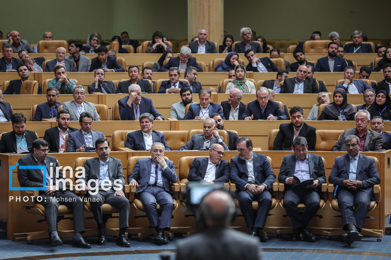 همایش «روز ملی صادرات» با حضور پزشکیان