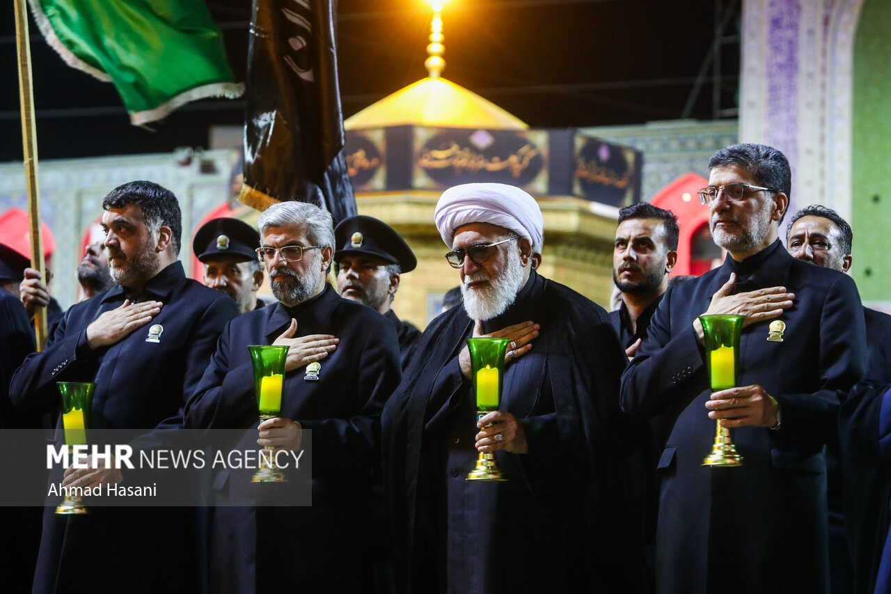 شام غریبان حسینی در حرم مطهر امام رضا(ع)