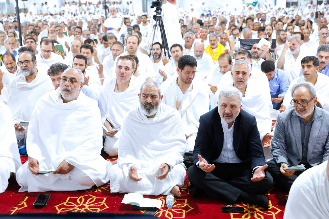 دعای عرفه در صحرای عرفات