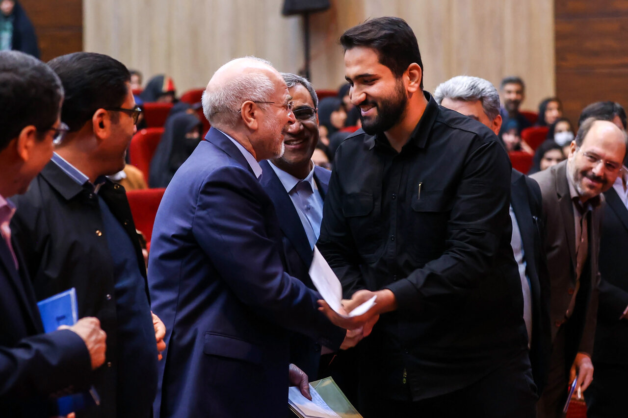 مراسم بزرگداشت روز دانشجو  با حضور قالیباف