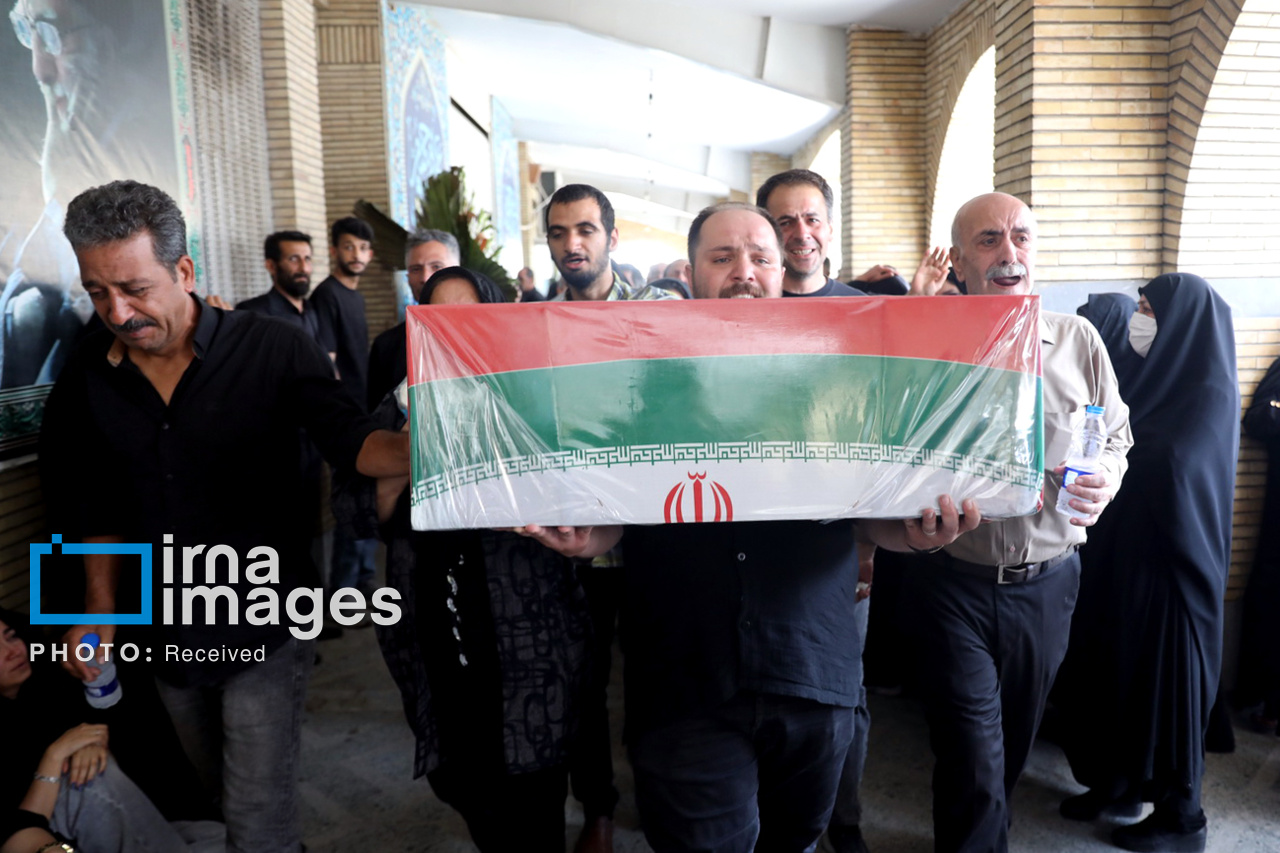 تشییع پیکر شهید دو ساله «رایان قاسمیان»