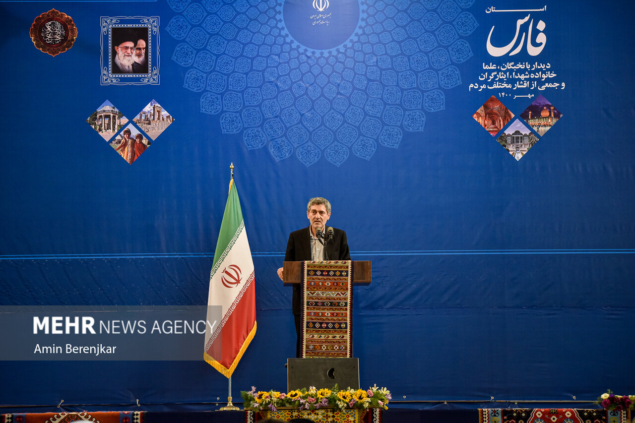 دیدار رئیس جمهور با اقشار مختلف مردم