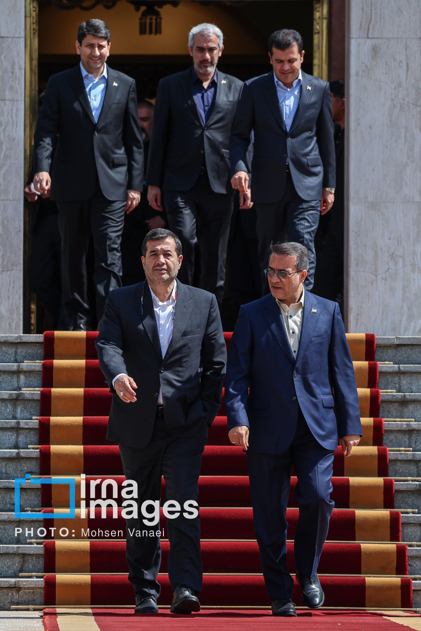 تصاویر بدرقه رئیس‌جمهور در سفر به پاکستان