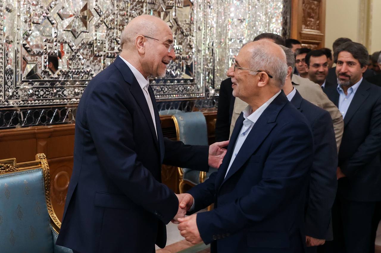 دیدارهای نوروزی جمعی از مسئولان نظام با قالیباف