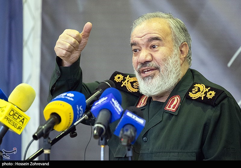 نمایشگاه هفته پژوهش سپاه پاسداران در ستاد سپاه