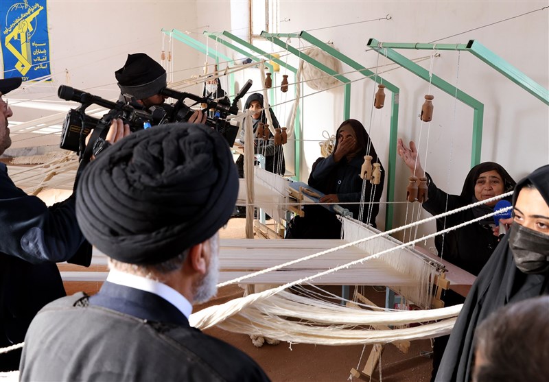 بازدید رئیس جمهور از ‌طرح‌های عمرانی و محرومیت‌زدایی سپاه در نقطه صفر مرزی