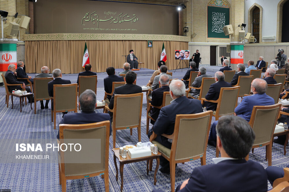 دیدار رئیس‌جمهور و اعضای هیئت دولت با رهبر انقلاب