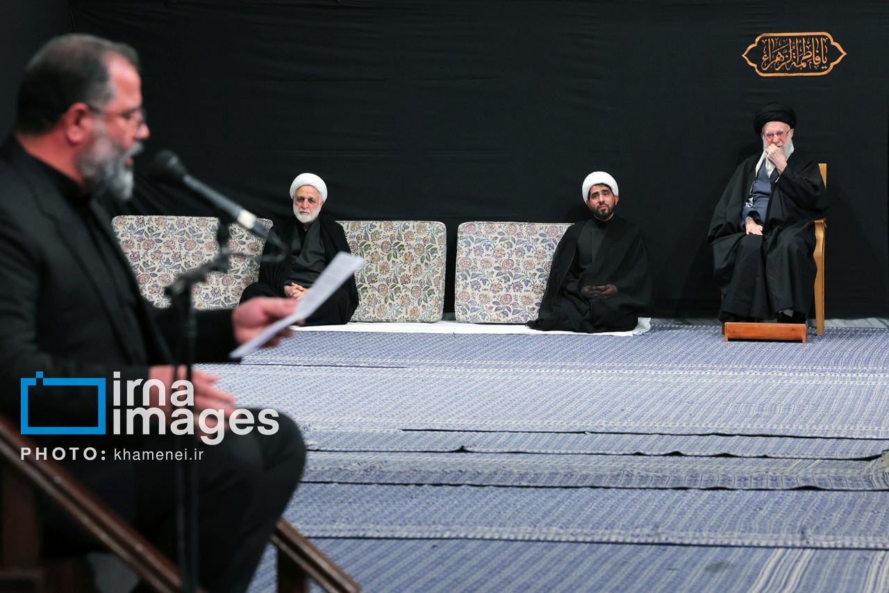 دومین شب عزاداری ایام فاطمیه با حضور رهبر انقلاب