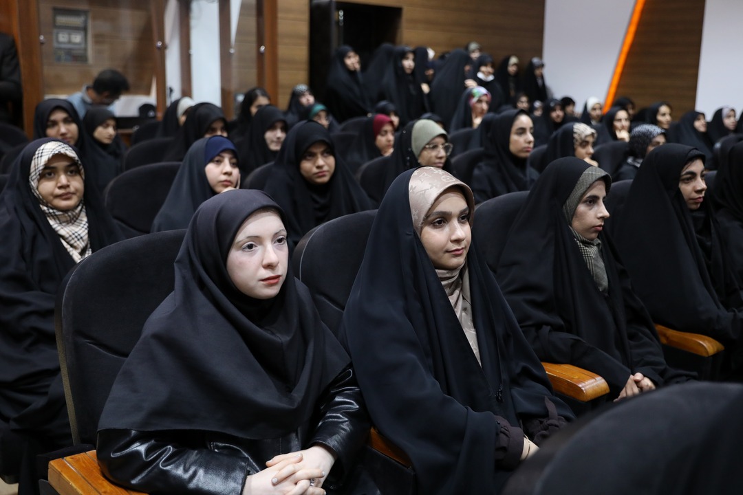 نشست صمیمانه تشکل های دانشجویی استان گلستان با قالیباف