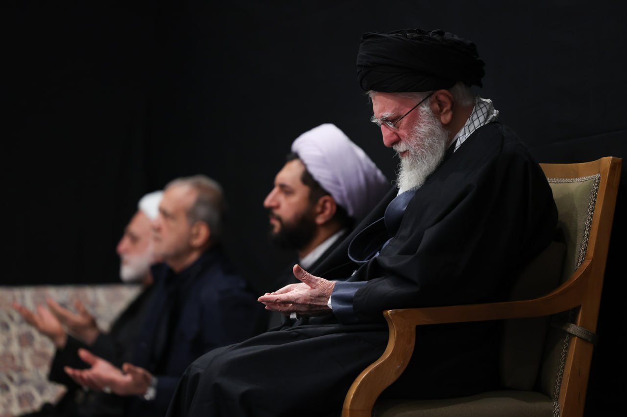 تصاویری از اولین شب مراسم عزادارای شهادت حضرت زهرا