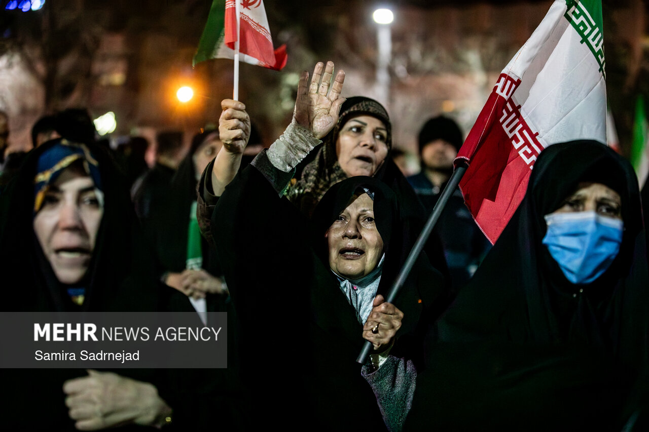 تجمع مردمی در محکومیت اغتشاشات تروریستی