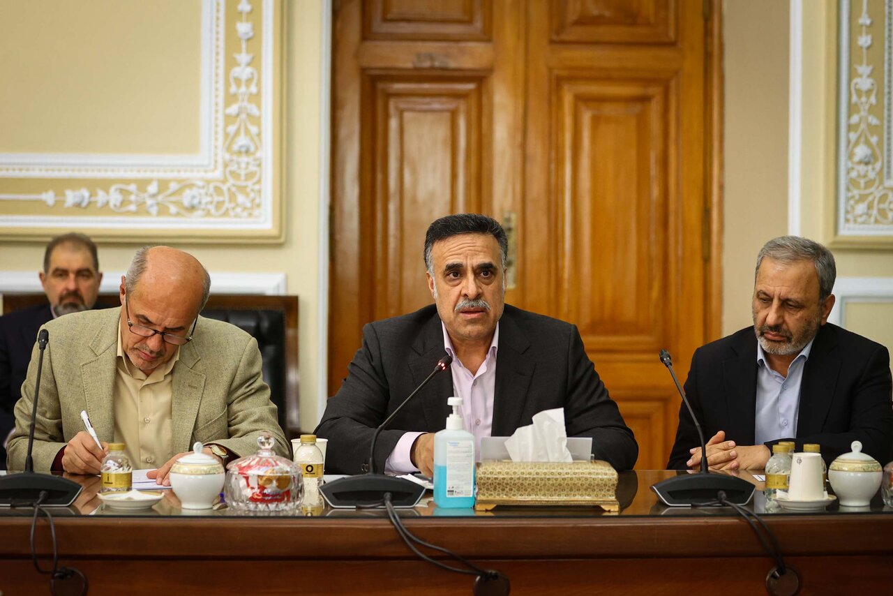 دیدار وزیر علوم و روسای دانشگاه های سراسر کشور با قالیباف