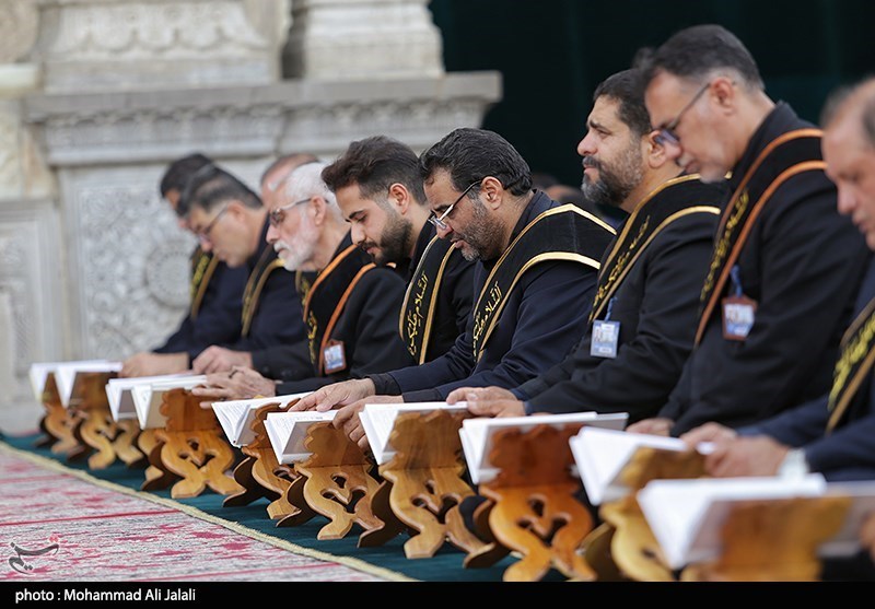 آیین تعویض پرچم حرم مطهر حضرت معصومه (س)