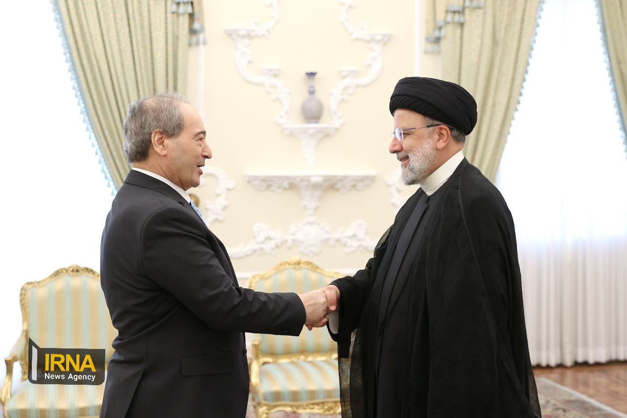 دیدار وزرای خارجه، اقتصاد و تجارت و ارتباطات سوریه با رئیس‌جمهور