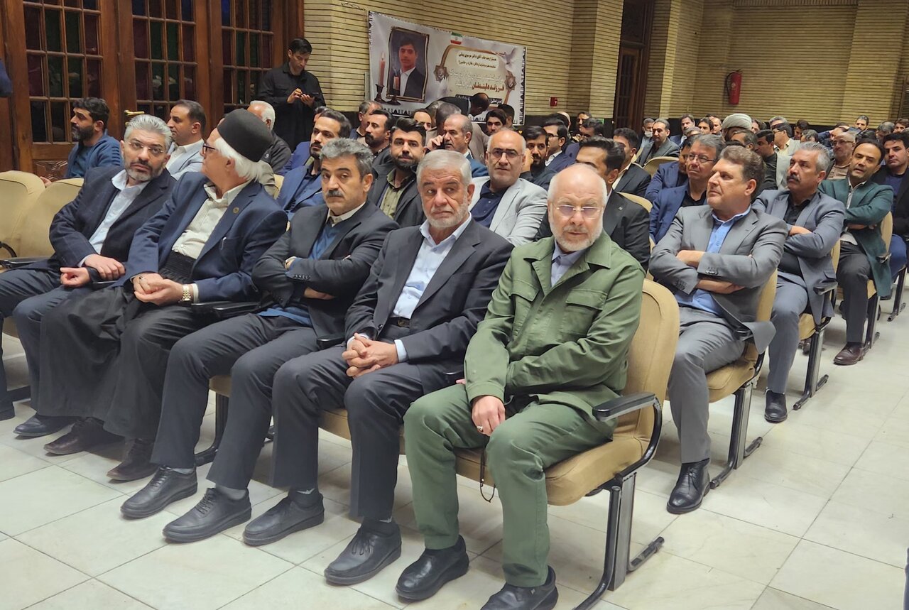 مراسم گرامیداشت درگذشت فرزند نماینده مردم لردگان در مجلس